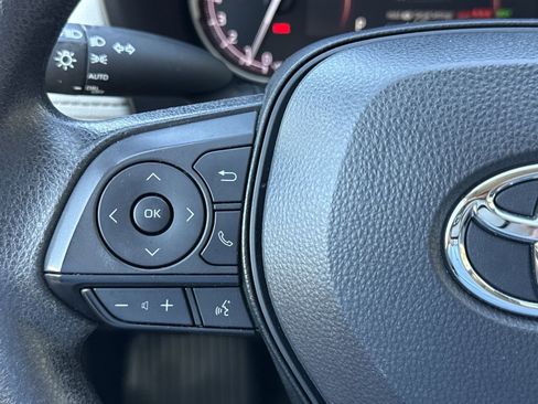 Used 2024 Toyota RAV4 XLE image 19