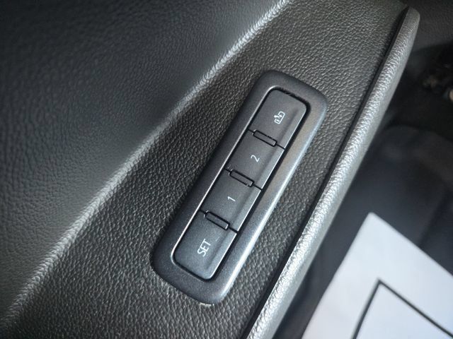 Used 2019 Chevrolet Tahoe LT w/ LT Signature Package AWD/4WD image 12