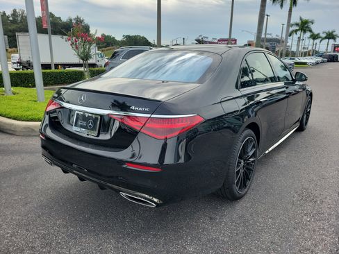 Certified 2025 Mercedes-Benz S 580 4MATIC Sedan image 4