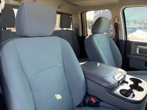 Used 2017 RAM 1500 Classic SLT image 32