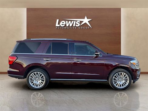 Used 2024 Ford Expedition Limited image 5