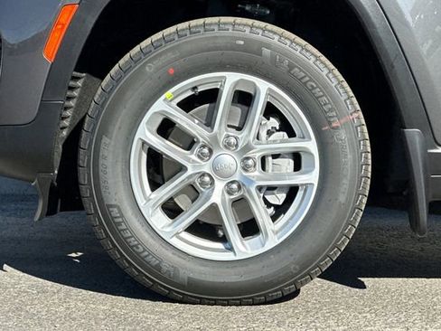 New 2025 Jeep Grand Cherokee Laredo X RWD image 24