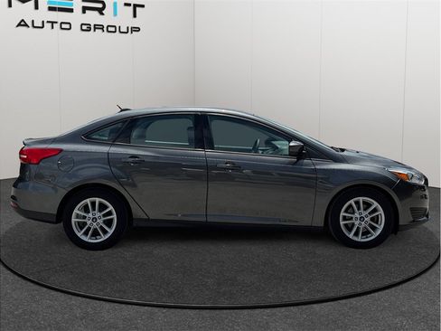 Used 2018 Ford Focus SE FWD image 10