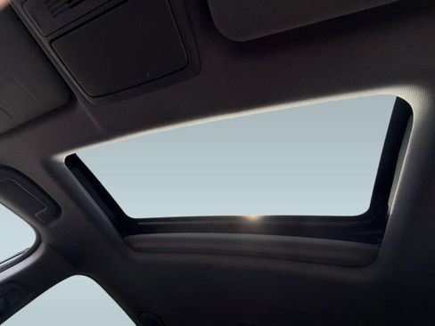 Used 2018 Honda CR-V EX image 15