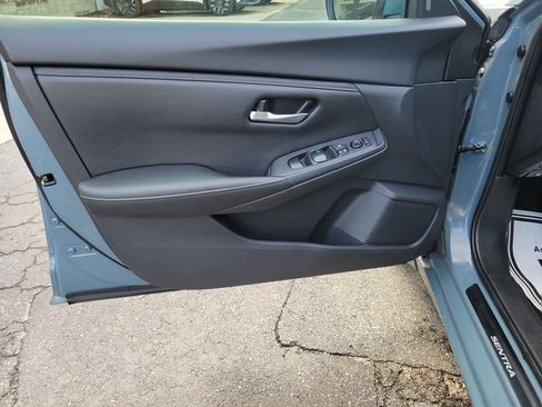 Certified 2024 Nissan Sentra SV FWD image 17