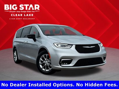 Used 2026 Chrysler Pacifica Limited