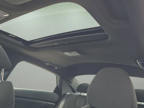 New 2026 Hyundai Elantra SEL Sport Premium FWD image 15