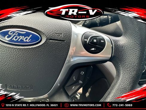 Used 2014 Ford Escape SE w/ Equipment Group 201A FWD image 22