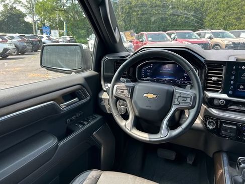 Used 2024 Chevrolet Silverado 1500 High Country w/ Technology Package AWD/4WD image 25
