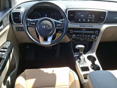 Used 2020 Kia Sportage EX FWD image 11