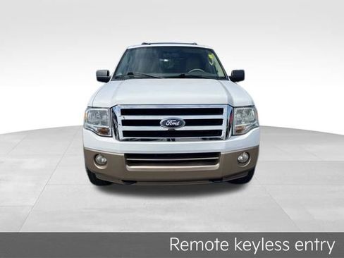 Used 2014 Ford Expedition EL XLT w/ Equipment Group 202A AWD/4WD image 2