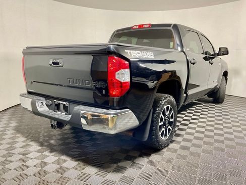 Used 2015 Toyota Tundra SR5 w/ TRD Off Road Package AWD/4WD image 15