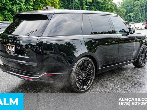 Used 2025 Land Rover Range Rover Long Wheelbase SE AWD/4WD image 5