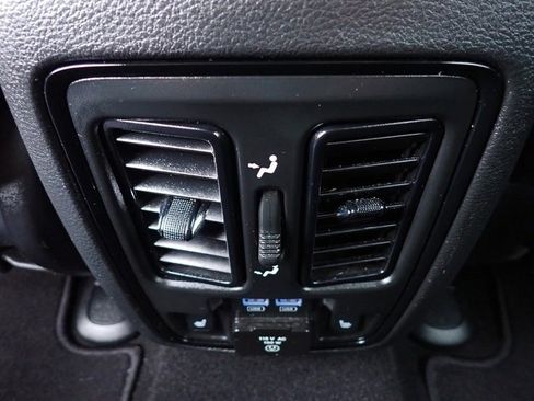 Used 2021 Dodge Durango GT image 16