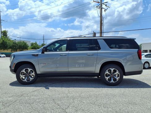 New 2026 GMC Yukon XL AT4 Ultimate AWD/4WD image 28
