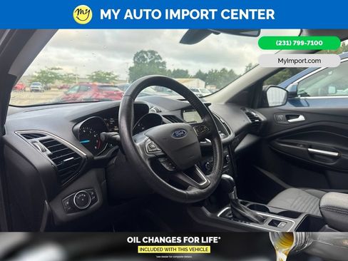 Used 2017 Ford Escape Titanium w/ Canadian Touring Package AWD/4WD image 8