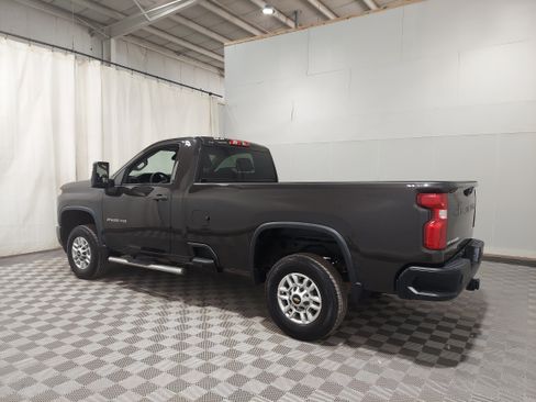 Used 2020 Chevrolet Silverado 2500 W/T image 2