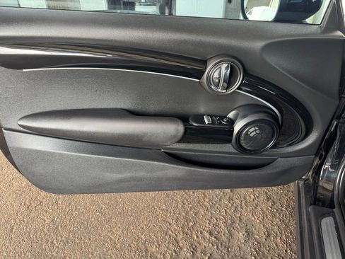 Used 2023 MINI Cooper SE FWD image 11
