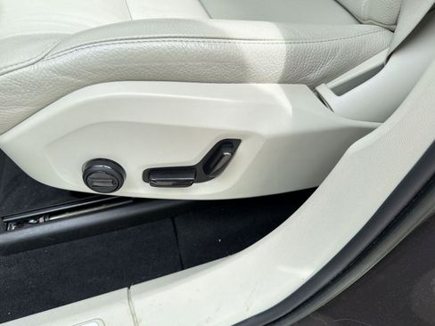 Used 2023 Volvo XC60 B5 Core w/ Climate Package image 14