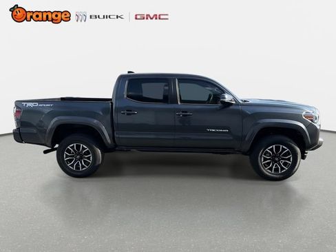 Used 2022 Toyota Tacoma TRD Sport w/ Technology Package RWD image 2