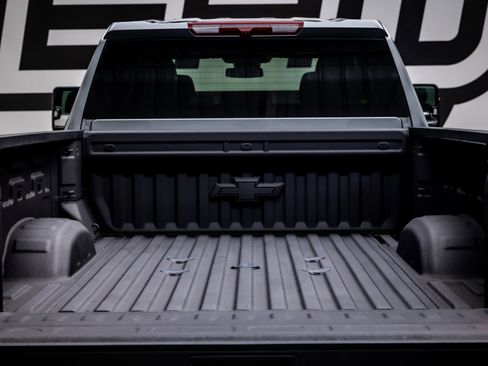 Used 2025 Chevrolet Silverado 2500 LT w/ All Star Edition image 39