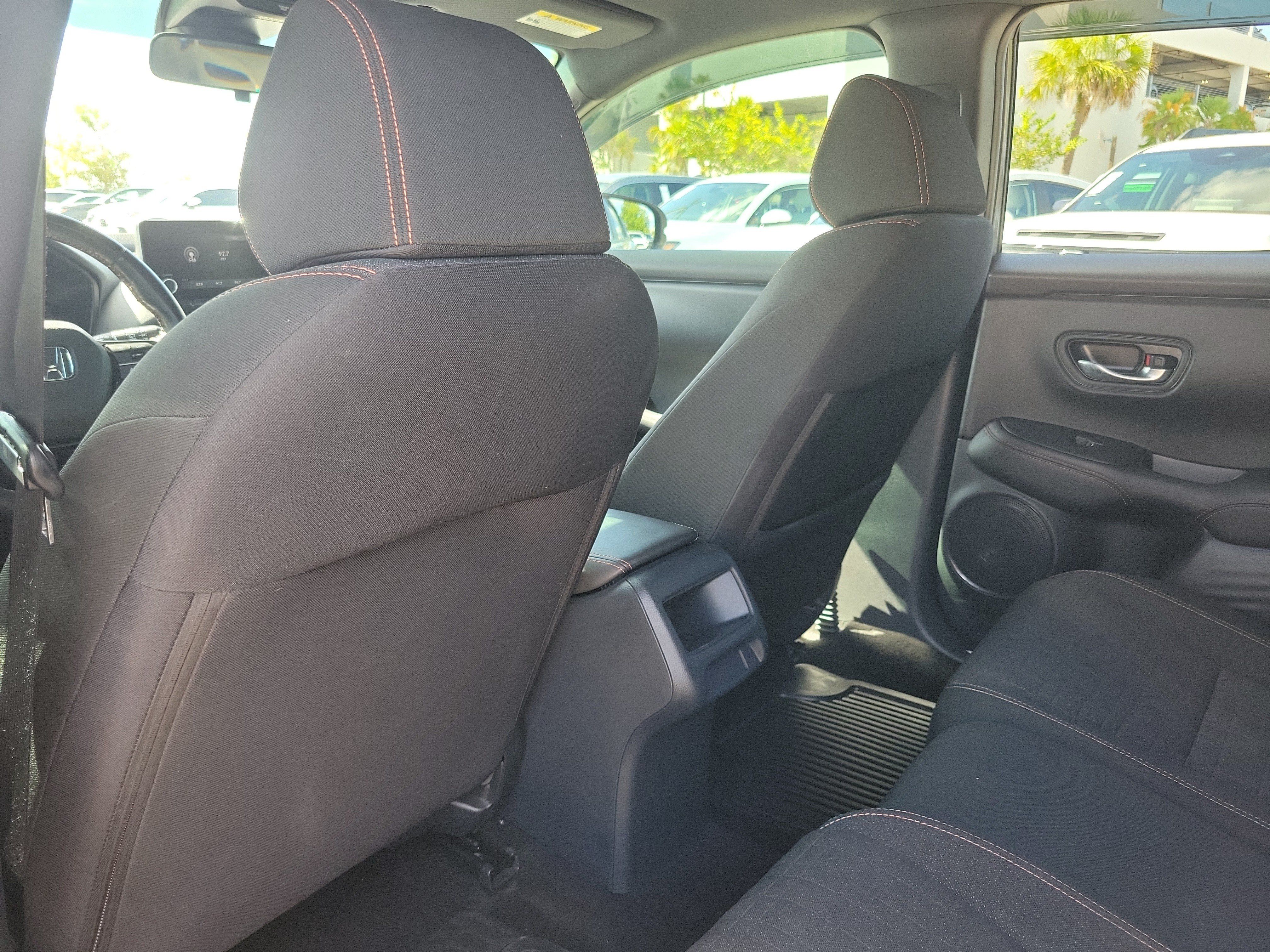 Used 2025 Honda HR-V Sport image 15