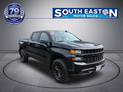 Used 2021 Chevrolet Silverado 1500 Custom Trail Boss AWD/4WD image 2