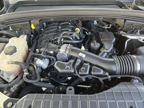 Used 2021 Jeep Grand Cherokee L Limited AWD/4WD image 33