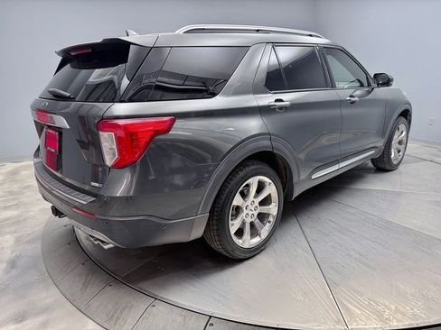 Used 2020 Ford Explorer Platinum w/ Premium Technology Package image 5