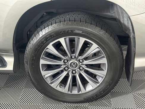 Used 2021 Lexus GX 460 Luxury w/ Accessory Package AWD/4WD image 10