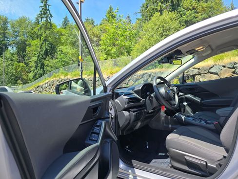 Certified 2025 Subaru Crosstrek 2.0i AWD/4WD image 18