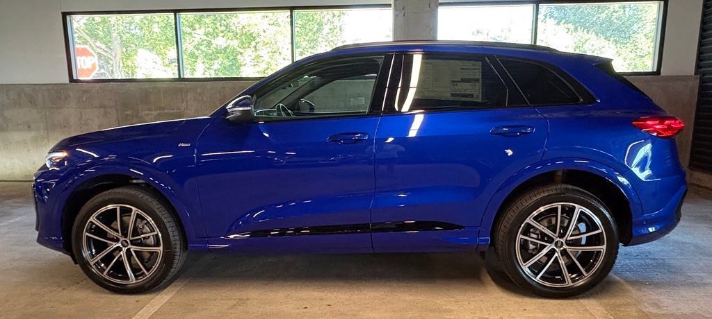 New 2026 Audi Q5 Premium Plus AWD/4WD image 2