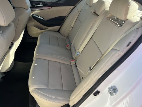 Used 2023 Nissan Maxima SV w/ Floor Mat Group image 18