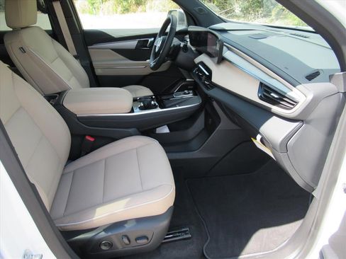 New 2026 Buick Enclave Preferred w/ Power Package image 10