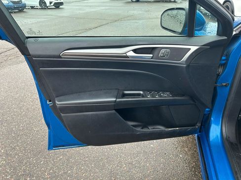 Used 2019 Ford Fusion SEL image 13