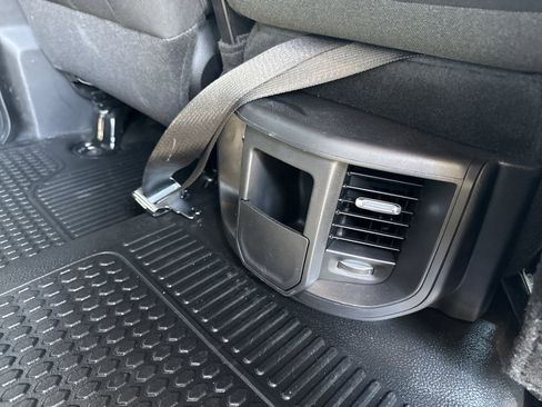 Used 2024 RAM 3500 Tradesman w/ Chrome Appearance Group image 33