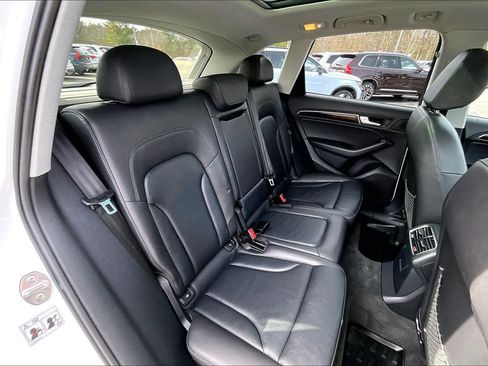 Used 2017 Audi Q5 2.0T Premium image 19