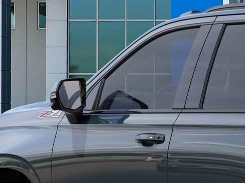 New 2026 Chevrolet Tahoe Z71 w/ Comfort Package AWD/4WD image 12