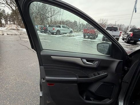 Used 2021 Ford Escape SE w/ Convenience Package image 11