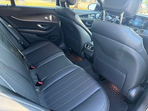 Used 2023 Mercedes-Benz E 350 4MATIC Sedan image 10