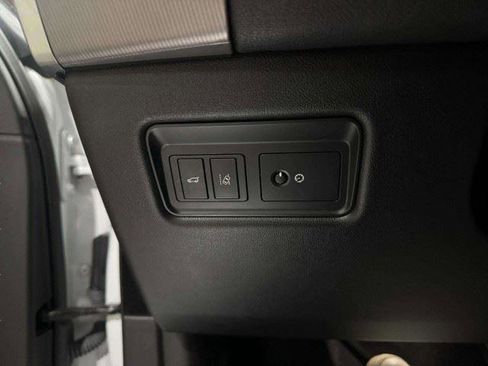 Used 2017 Land Rover Range Rover Sport HSE AWD/4WD image 19