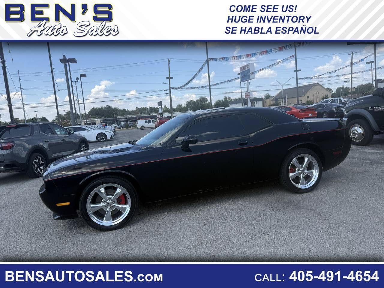 Used 2011 Dodge Challenger R/T RWD image 1