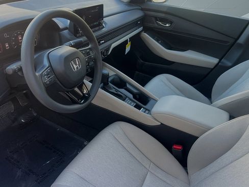 New 2025 Honda Accord SE image 4