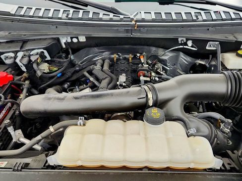 Used 2024 Ford Expedition Platinum AWD/4WD image 29