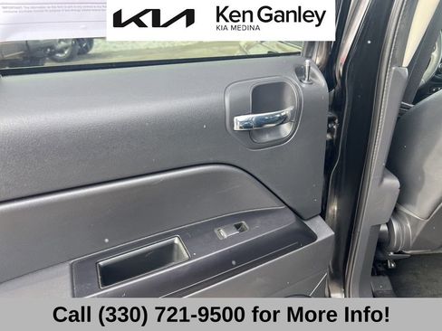 Used 2016 Jeep Patriot High Altitude image 42