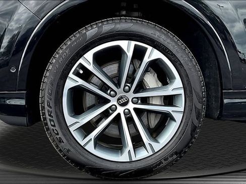 Used 2025 Audi Q7 2.0T Premium Plus AWD/4WD image 33