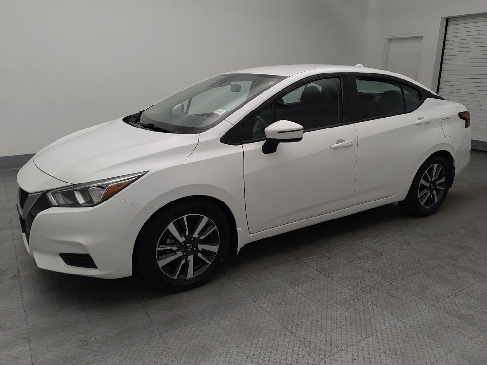Used 2021 Nissan Versa SV FWD image 2