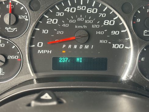 Used 2024 GMC Savana 2500 w/ Driver Convenience Package image 22