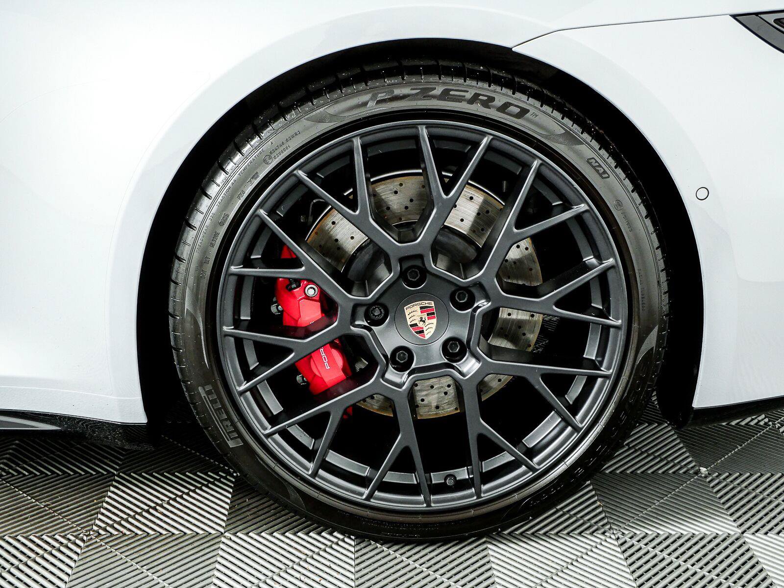 Certified 2026 Porsche 911 Carrera 4S AWD/4WD image 33