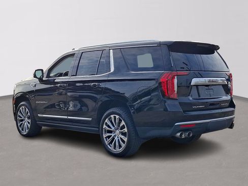 Used 2021 GMC Yukon Denali w/ Denali Premium Package image 4